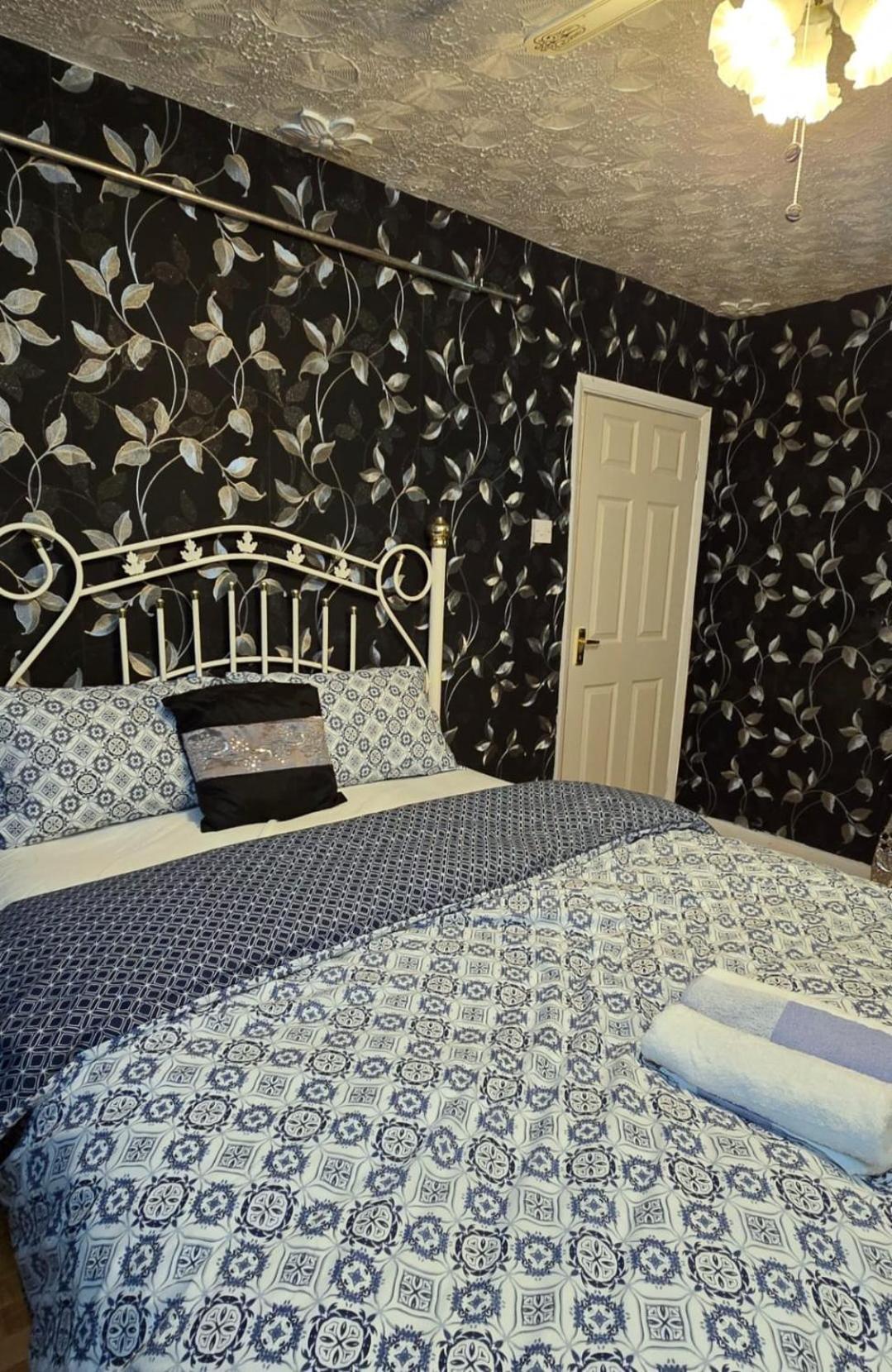 Ritchie Guest House Wigan Exterior foto